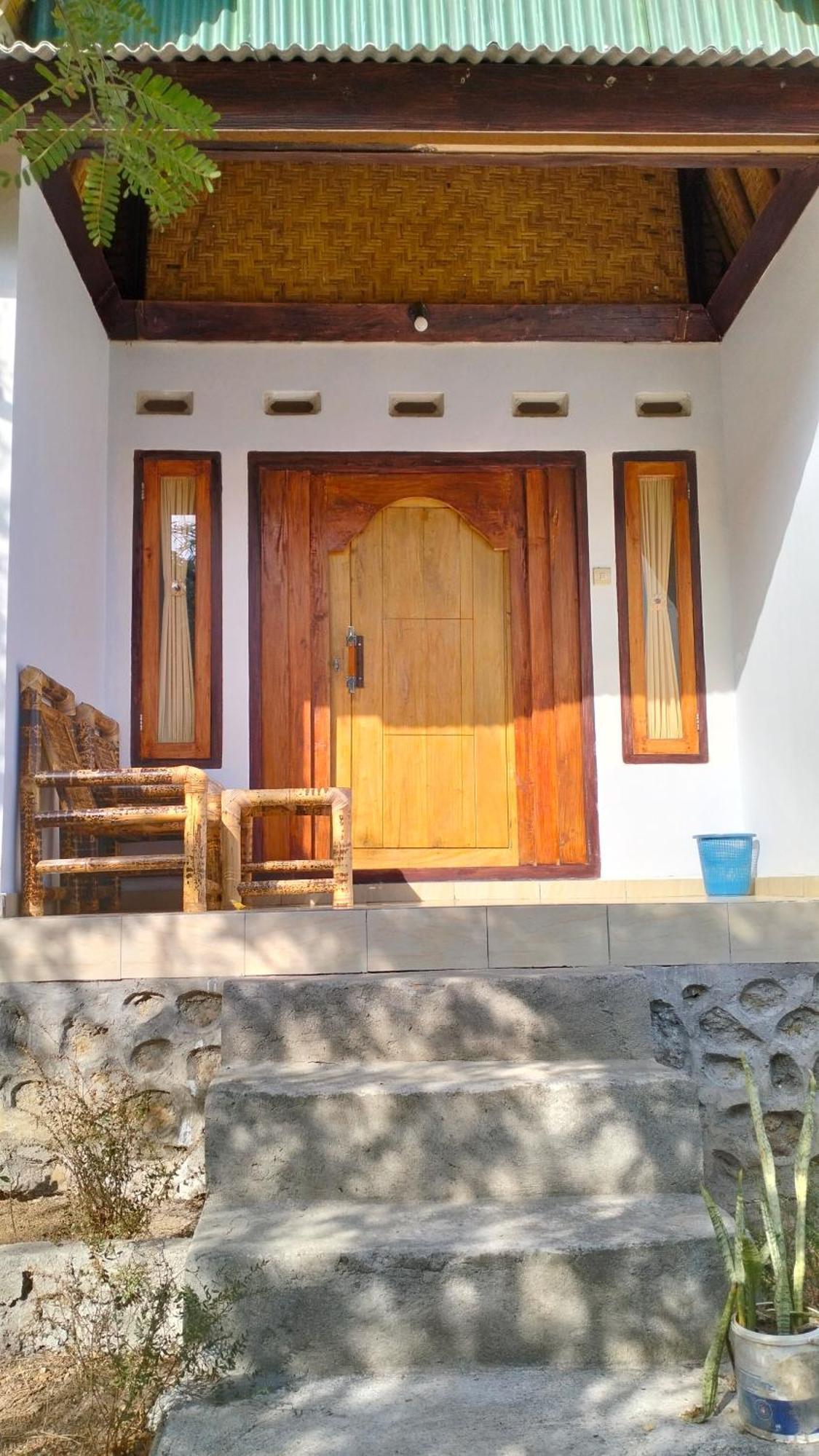 Diki Bungalows Kuta  Экстерьер фото