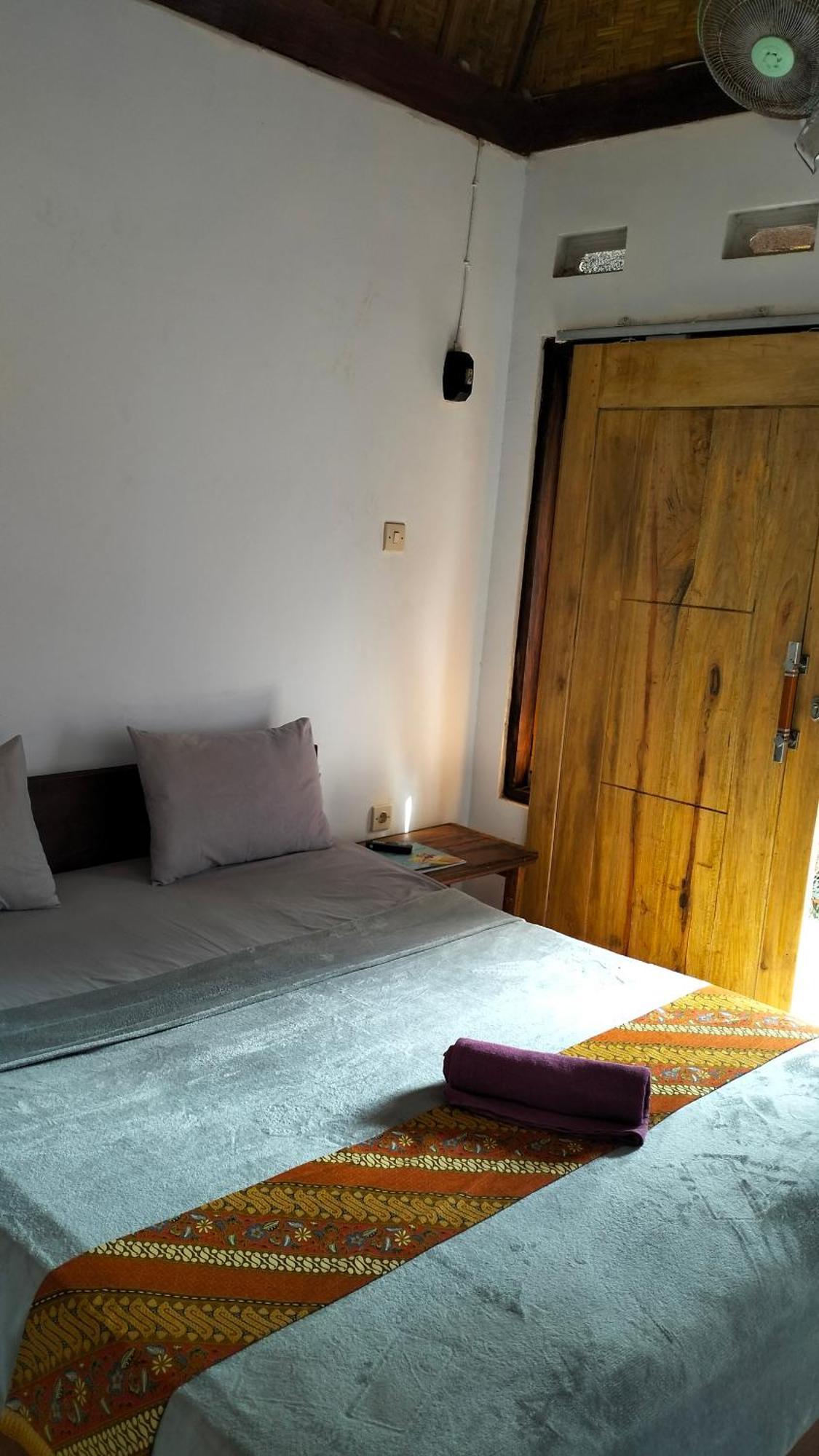 Diki Bungalows Kuta  Экстерьер фото