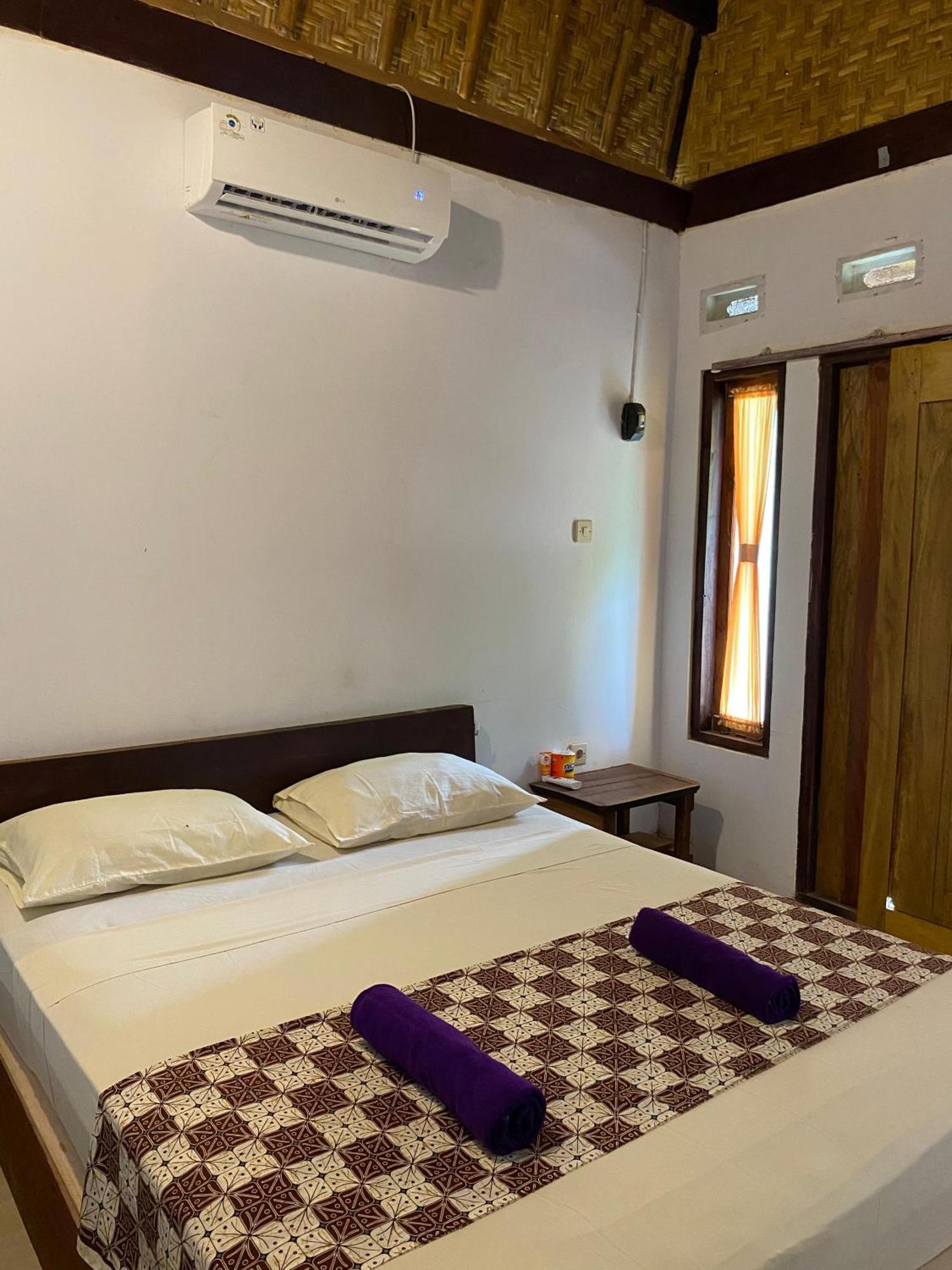 Diki Bungalows Kuta  Экстерьер фото